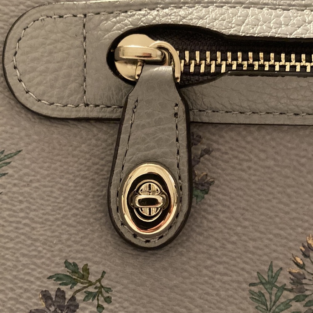 Coach handbag - Picture 5 of 8